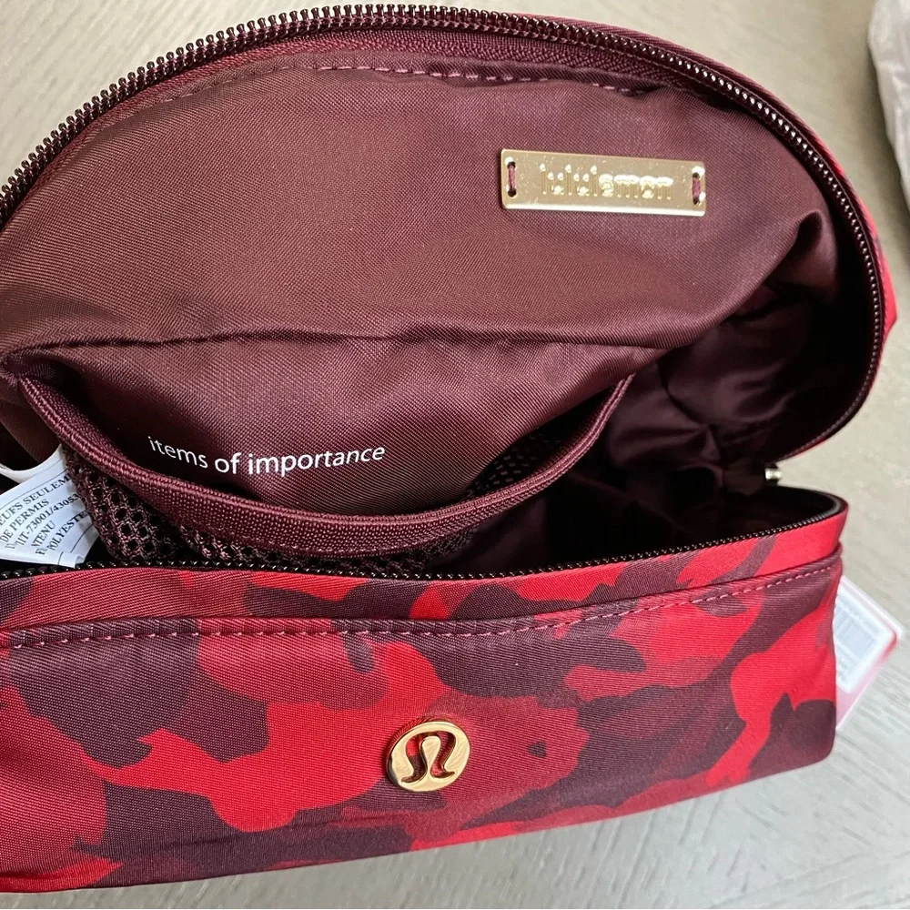 SOLD! Lululemon Athletica New Year Feeling Ready Mini Zip Pouch Red Camouflage - Picture 9 of 16